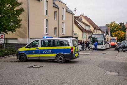 Plochingen: Unfall mit Schulbus fordert 12 Verletzte