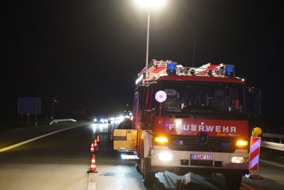Aichelberg A8: Unfall mit drei beteiligten Fahrzeugen - 5 Verletzte