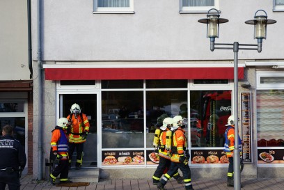 Ebersbach Fils: Kaminbrand in Doenerbude loest Feuerwehreinsatz aus