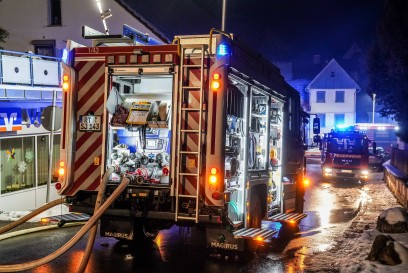 St. Johann-Upfingen: Brand eines Wohngebaeudes mit Pferdehof