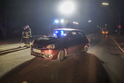 Sindelfingen: BMW uebersieht abbiegendes Fahrzeug
