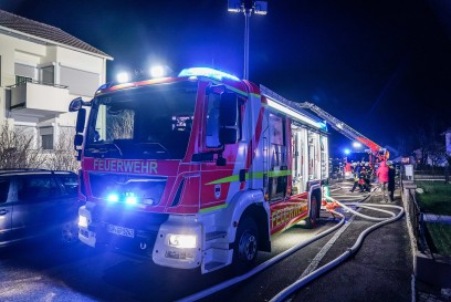 Goeppingen-Schopflenberg: Aussergewoehnliches Silvester fuer die Feuerwehr – mehrere Braende und ausgeloeste Brandmeldeanlagen teilweise parallel voneinander 