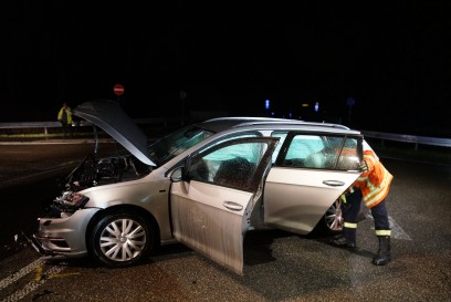 Uhingen: Vorfahrt missachtet - Zwei Verletzte, teils schwer
