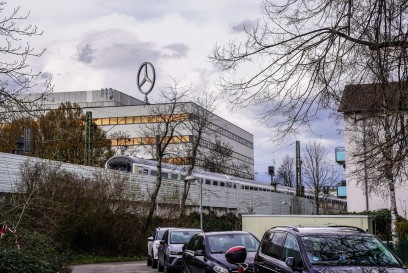 Esslingen-Mettingen: Mann von Zug erfasst und toedlich verletzt