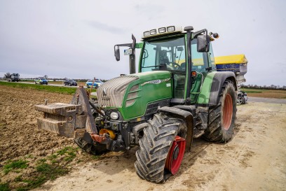 Neuhausen a.d. Fildern: Unfall bei Ueberholmanoever