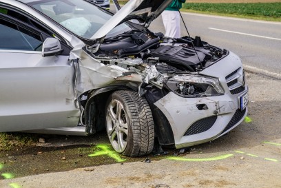 Neuhausen a.d. Fildern: Unfall bei Ueberholmanoever