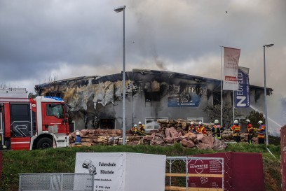 Calw-Simmozheim: Millionschaden nach Brand einer Schreinerei