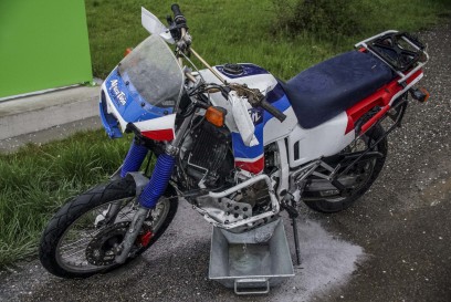 Sindelfingen: PKW und Motorrad kollidieren - Rettungshubschrauber im Einsatz