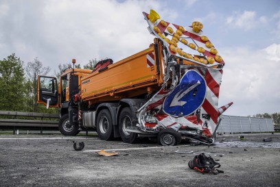 Boeblingen: Schwerer Unfall auf der a81 mit toedlichem Ausgang - langer Stau 