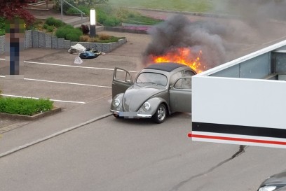 Baltmannsweiler: Pkw in Brand geraten