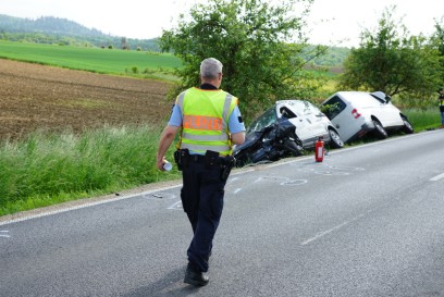 Kirchheim Teck: Frontalzusammenstoss auf der b297