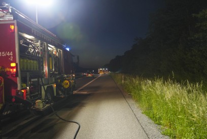 Rottenburg: Porsche uebrschlaegt sich mehrmals und faengt Feuer 