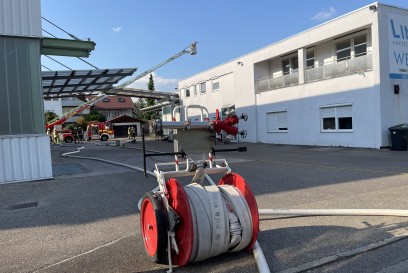Hemmingen: Brand in Firma fuer Haertetechnik