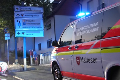 Esslingen: Dachstuhlbrand bei Kindergarten- Gluecklicherweise zu spaeter Stunde