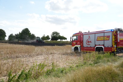 Herrenberg: Flaechenbrand zwischen Herrenberg und Gaeufelden