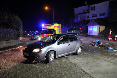 Mundelsheim: PKW kollidiert mit Rollerfahrer