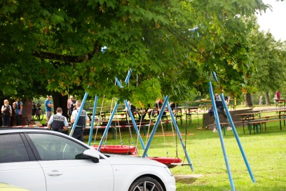 Unterensingen: Blitzeinschlag bei Gaststaette fordert mehrere verletzte- Rettungshubschrauber im Einsatz