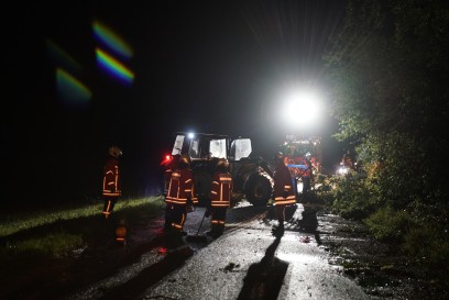 Kreis Goeppingen: Unwetterzelle ueber dem Landkreis