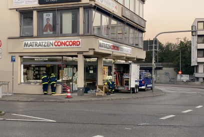 Herrenberg: Schaufensterscheibe vom Matrazengeschaeft eingeworfen