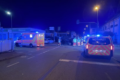 Leonberg: Alkoholisiert Unfall verursacht - 2 Verletzte 
