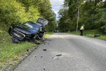 Stuttgart: Unfall zwischen Audi und Porsche - 80.000€ Sachschaden - 2 verletzte