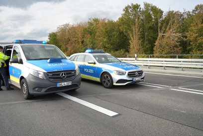 Bondorf: Frontalzusammenstoss auf der Autobahnbruecke 