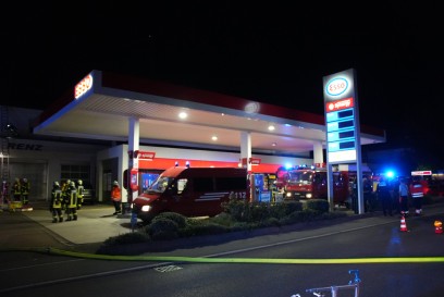 Lenningen: Brand in Autowerkstatt neben Tankstelle 
