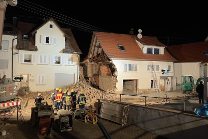 Hechingen-Sickingen: Hauswand eingestuerzt 