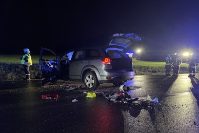 Renningen: Vorfahrtsverletzung fuehrt zu Unfall - zwei Verletzte