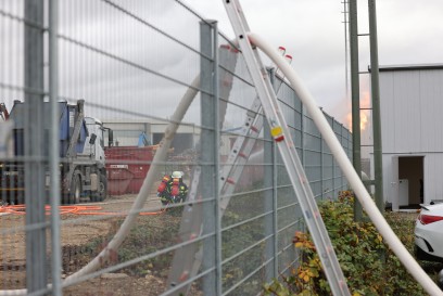 Goeppingen:Gastankbrand bei einem Goeppinger Autohaendler