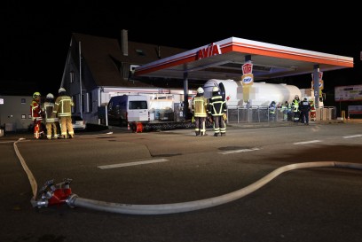 Heiningen: Ueberdruck in Tanklaster fuehrt zu Feuerwehreinsatz