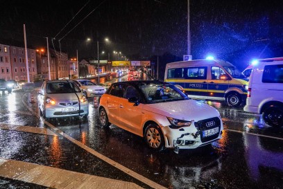 Esslingen: Erhebliche Verkehrsbehinderungen nach Unfall auf der Vogelsangbruecke