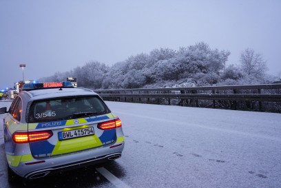 Leonberg: Autobahnsperrung nach schweren Unfall 