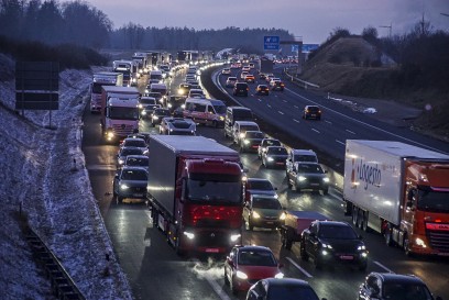 Rutesheim: Schwerer Unfall mit mehreren Verletzten auf der Autobahn