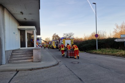 Markgroenningen: Brand im Firma fuer Oberflaechenbeschichtungen 