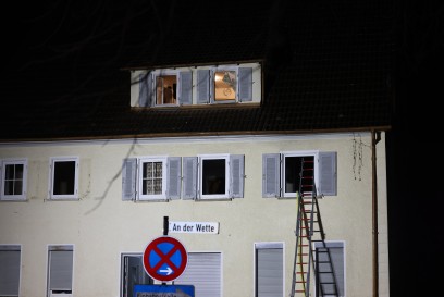 Bad Boll: Mann randaliert und setzt seine Wohnung in Brand 