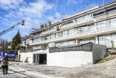 Holzgerlingen: Brand im Bereich von den Solarpanels eines Neubau