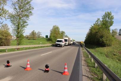 Herrenberg-Kayh: Vollsperrung nach Auffahrunfall 