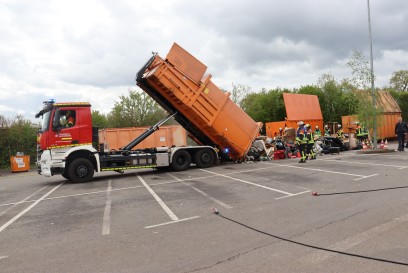 Herrenberg: Containerbrand auf dem Herrenberger Wertstoffhof 