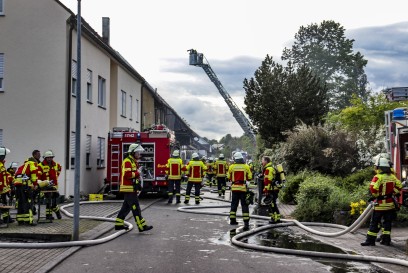 Rottenburg-Ergenzingen: Scheune und Wohngebaeude abgebrannt
