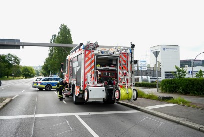 Sindelfingen: Heftiger Kreuzungschrash mit Verletzen