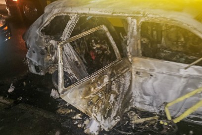 Herrenberg:Pkw Brand greift auf andere Fahrzeuge ueber 