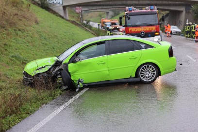 Donzdorf/Suessen: Schwerer Verkehrsunfall mit mehreren PKWs und Verletzten