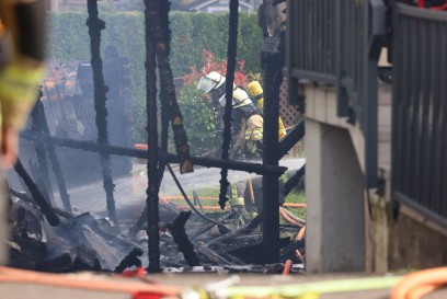 Reichenbach: Vollbrand einer Gartenhuette mitten im Wohngebiet