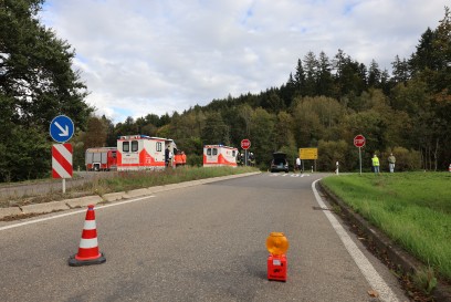 Rechberghausen: Vorfahrtsmissachtung fuehrt zu Unfall mit 2 PKWs und 4 Verletzten