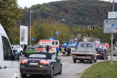 Esslingen : Drei Menschen bei schwerem Verkehrsunfall toedlich verletzt