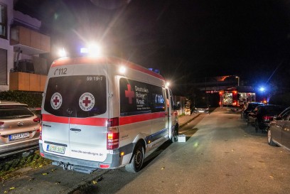 Wendlingen: Brennendes Fett vermutlich mit Wasser geloescht – 7 Verletzte – 25.000 Euro Schaden