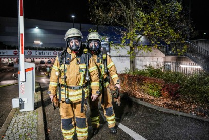 Sindelfingen: PKW Brand in Tiefgarage von Einkaufscentrum