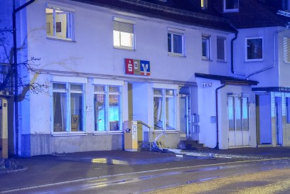 Geldautomatensprengung in Unterlenningen - Anwohner wachen auf nach Explosion 