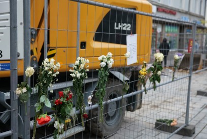 Esslingen: Trauermarsch fuer den Getoeteten Luca mit ueber 100 Teilnehmer